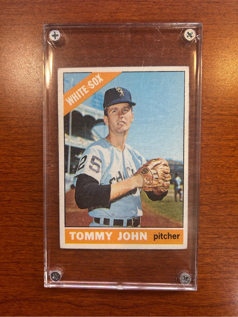 1966 Tommy John Topps #486 Card